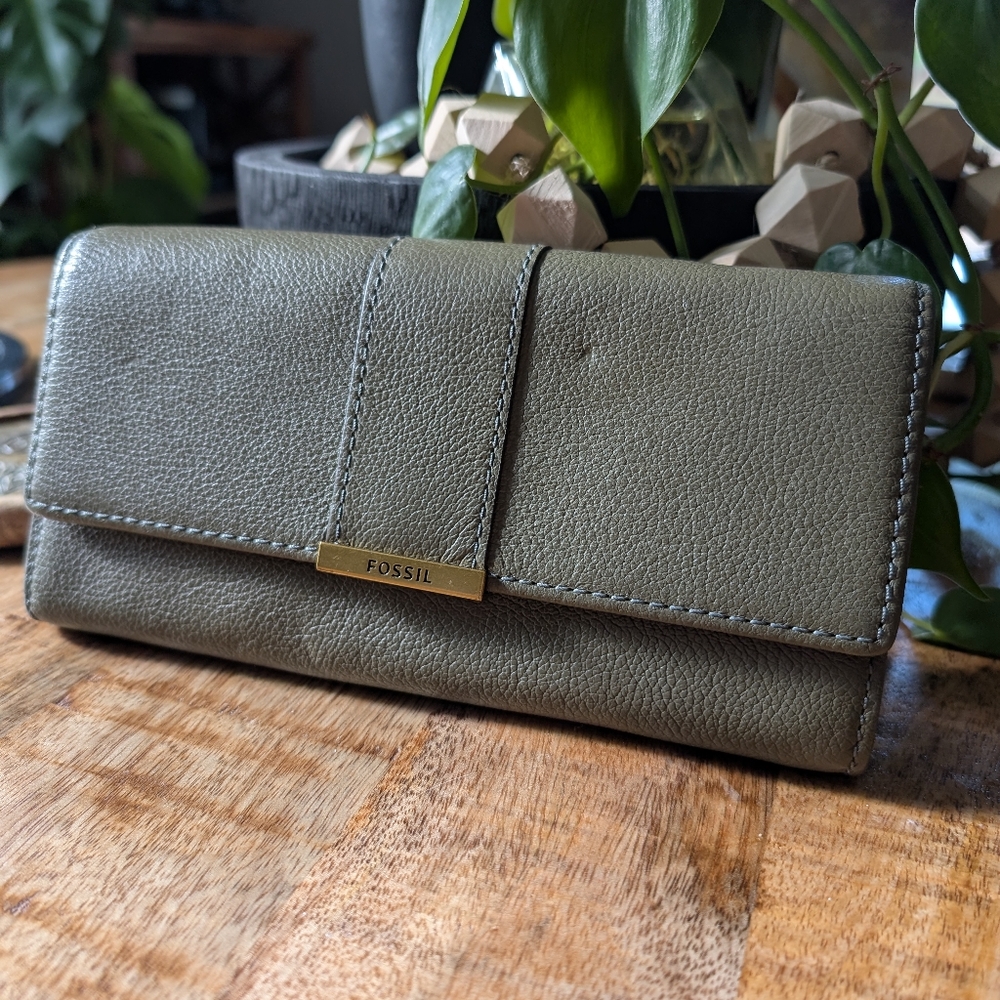 Leather Fossil Wallet